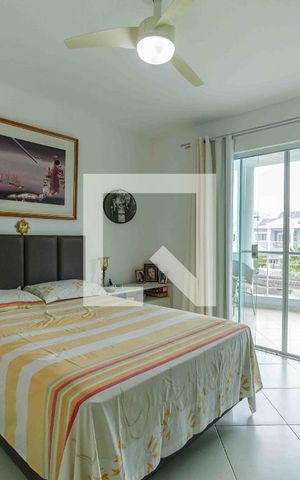 Casa de condomínio à venda com 329m², 4 quartos e 2 vagas Casa de condomínio à venda com 329m², 4 quartos e 2 vagasSuíte 2