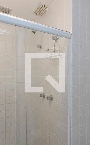 Apartamento à venda com 37m², 1 quarto e 1 vaga Apartamento à venda com 37m², 1 quarto e 1 vagaBanheiro