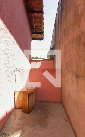 Casa para alugar com 80m², 2 quartos e 2 vagas Casa para alugar com 80m², 2 quartos e 2 vagasÁrea de Serviço