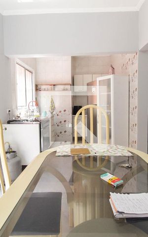 Casa para alugar com 80m², 2 quartos e 2 vagas Casa para alugar com 80m², 2 quartos e 2 vagasSala de Jantar