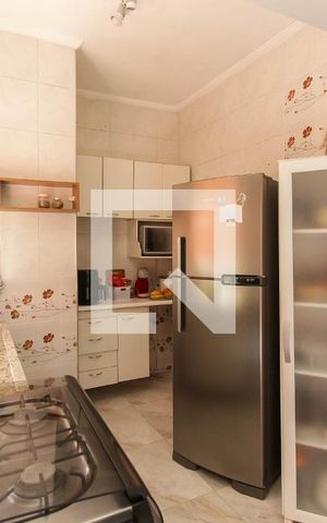 Casa para alugar com 80m², 2 quartos e 2 vagas Casa para alugar com 80m², 2 quartos e 2 vagasCozinha