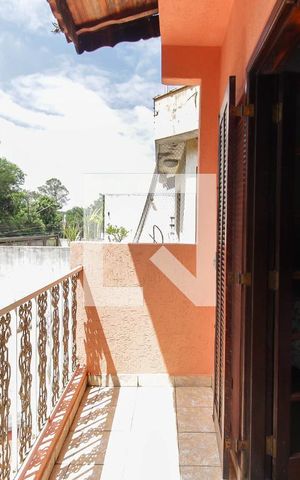 Casa para alugar com 80m², 2 quartos e 2 vagas Casa para alugar com 80m², 2 quartos e 2 vagasVaranda da Suíte