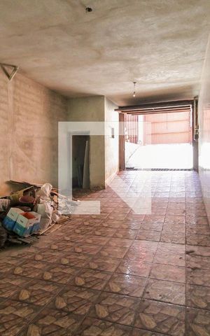 Casa para alugar com 80m², 2 quartos e 2 vagas Casa para alugar com 80m², 2 quartos e 2 vagasGaragem