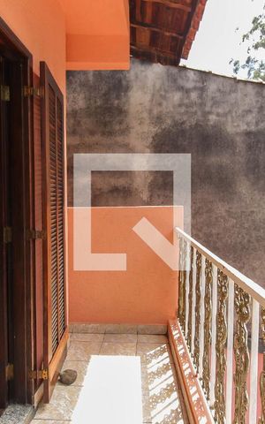 Casa para alugar com 80m², 2 quartos e 2 vagas Casa para alugar com 80m², 2 quartos e 2 vagasVaranda da Suíte