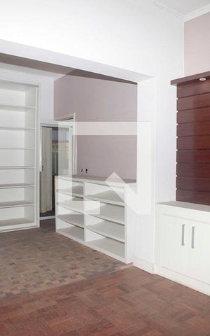 Casa à venda com 358m², 4 quartos e 5 vagasQuarto 2 Suíte