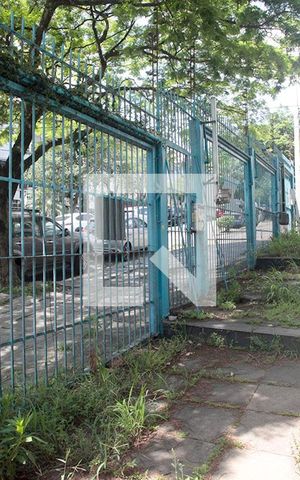 Casa à venda com 358m², 4 quartos e 5 vagasBoxes Garagem (06 vagas)