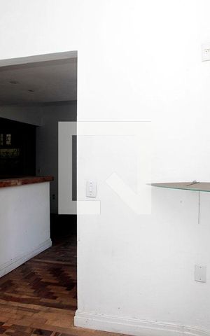 Casa à venda com 358m², 4 quartos e 5 vagasSala 1