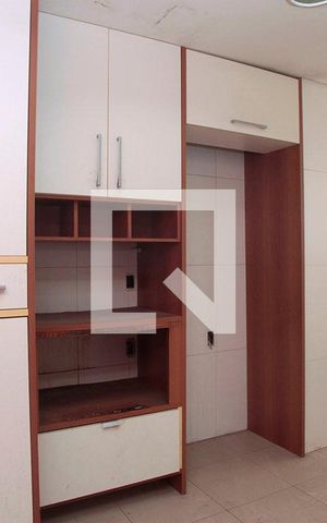 Casa à venda com 358m², 4 quartos e 5 vagasCozinha