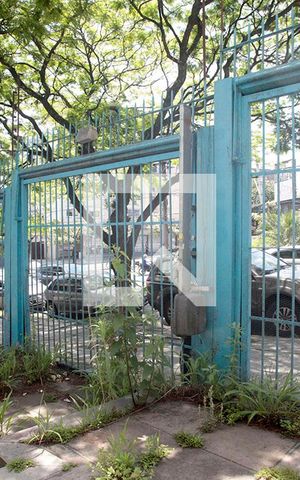 Casa à venda com 358m², 4 quartos e 5 vagasBoxes Garagem (06 vagas)