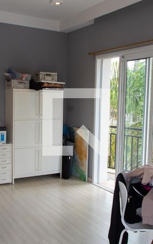Casa de condomínio para alugar com 520m², 4 quartos e 6 vagasSuíte 4