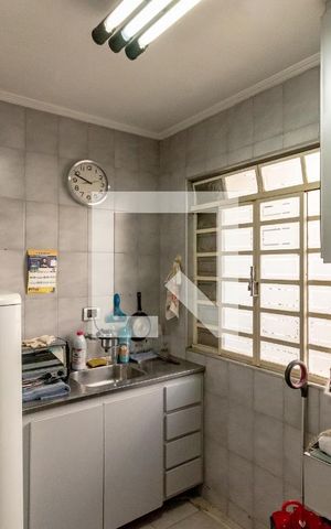 Casa para alugar com 242m², 1 quarto e 2 vagasEdícula