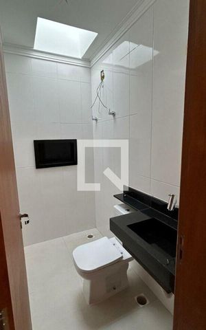 Casa à venda com 110m², 3 quartos e 2 vagas