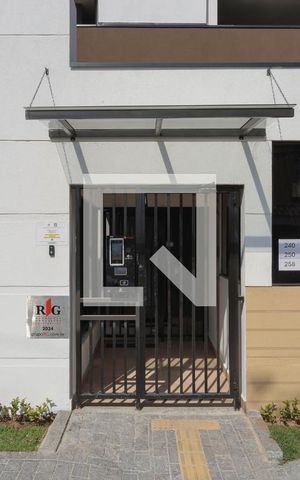 Apartamento à venda com 83m², 3 quartos e 2 vagas Apartamento à venda com 83m², 3 quartos e 2 vagasFachada do condomínio
