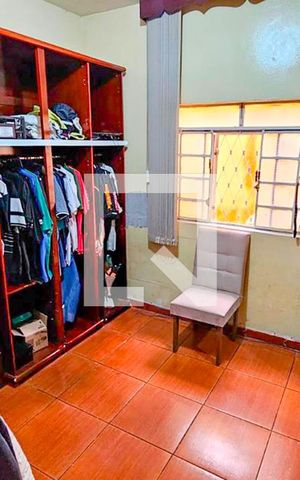 Casa à venda com 310m², 4 quartos e 2 vagas Casa à venda com 310m², 4 quartos e 2 vagasQuarto 3