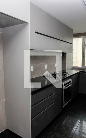 Apartamento à venda com 282m², 4 quartos e 3 vagas Apartamento à venda com 282m², 4 quartos e 3 vagasCozinha