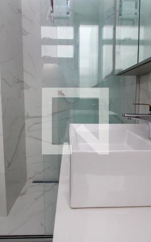 Apartamento à venda com 282m², 4 quartos e 3 vagas Apartamento à venda com 282m², 4 quartos e 3 vagasBanheiro 2