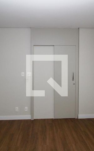 Apartamento à venda com 282m², 4 quartos e 3 vagas Apartamento à venda com 282m², 4 quartos e 3 vagasQuarto 1