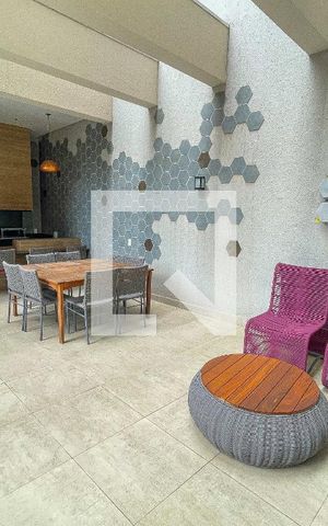 Studio à venda com 25m², 1 quarto e sem vaga Studio à venda com 25m², 1 quarto e sem vagaÁrea comum - Churrasqueira