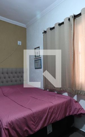Casa à venda com 181m², 4 quartos e 2 vagasQuarto 1 - casa 1