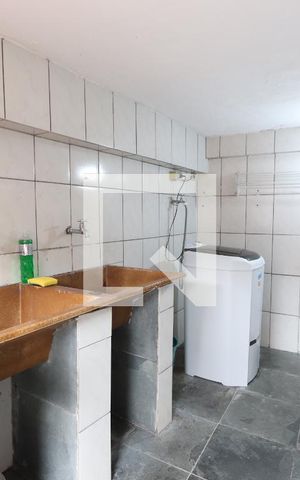Casa à venda com 181m², 4 quartos e 2 vagasLavanderia