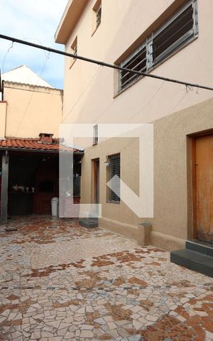 Casa à venda com 181m², 4 quartos e 2 vagasQuintal