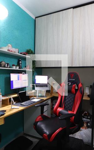 Casa à venda com 181m², 4 quartos e 2 vagasEscritório - Casa 1
