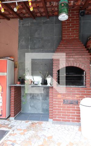 Casa à venda com 181m², 4 quartos e 2 vagasChurrasqueira