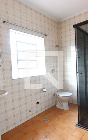 Casa à venda com 181m², 4 quartos e 2 vagasBanheiro da Suíte - Casa 2