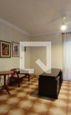 Casa à venda com 181m², 4 quartos e 2 vagasSala - Casa 2