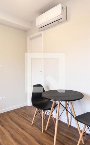 Apartamento para alugar com 28m², 1 quarto e sem vaga Apartamento para alugar com 28m², 1 quarto e sem vagaSala