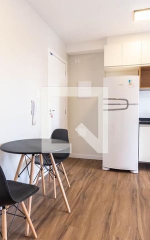 Apartamento para alugar com 28m², 1 quarto e sem vaga Apartamento para alugar com 28m², 1 quarto e sem vagaSala