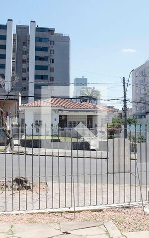 Casa à venda com 180m², 5 quartos e 5 vagasSala 2 Vista