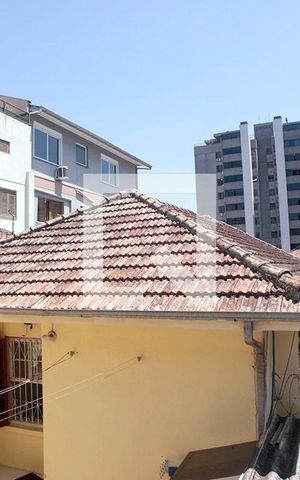 Casa à venda com 180m², 5 quartos e 5 vagasQuarto 6 Vista