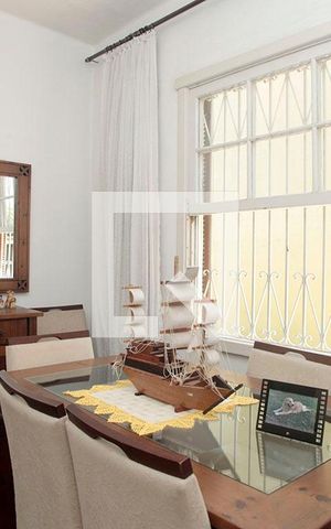 Casa à venda com 180m², 5 quartos e 5 vagasSala de Jantar