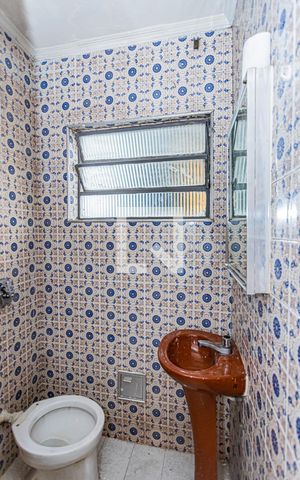 Casa para alugar com 40m², 1 quarto e sem vaga Casa para alugar com 40m², 1 quarto e sem vagaBanheiro