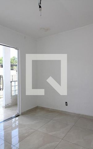 Casa para alugar com 60m², 2 quartos e 1 vagaSala