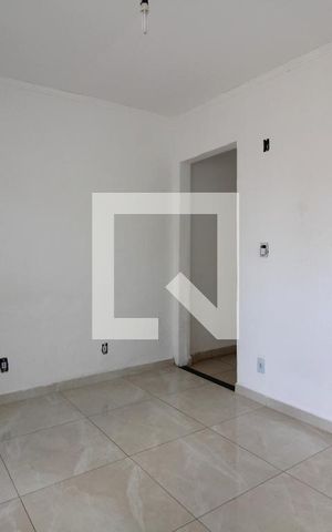 Casa para alugar com 60m², 2 quartos e 1 vagaSala