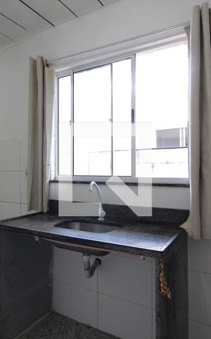 Casa para alugar com 60m², 2 quartos e 1 vagaCozinha
