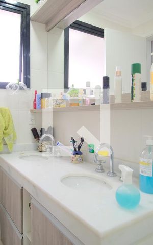 Apartamento à venda com 210m², 3 quartos e 2 vagasBanheiro da Suíte