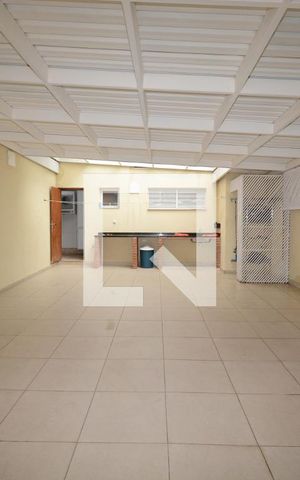 Casa de condomínio à venda com 300m², 4 quartos e 4 vagasGaragem