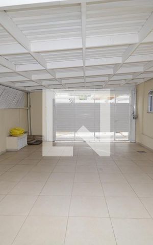 Casa de condomínio à venda com 300m², 4 quartos e 4 vagasGaragem