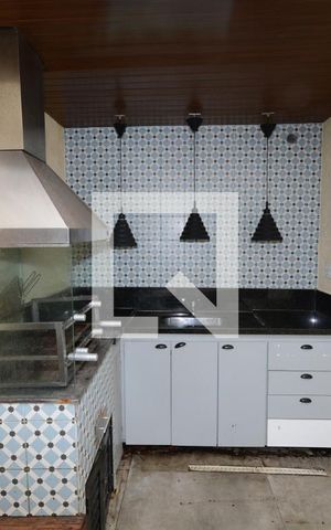 Casa de condomínio à venda com 300m², 4 quartos e 4 vagasEspaço Gourmet