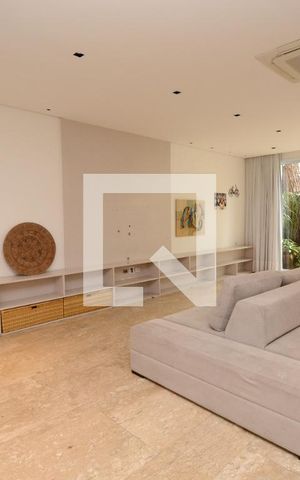 Casa de condomínio à venda com 300m², 4 quartos e 4 vagasSala