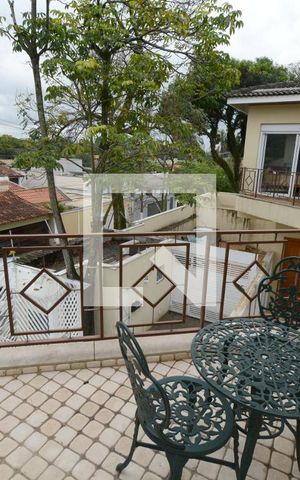 Casa de condomínio à venda com 300m², 4 quartos e 4 vagasVaranda da Suíte 1