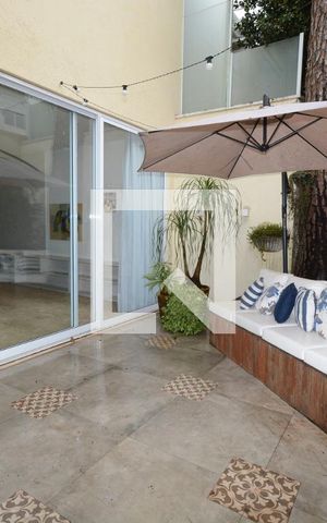Casa de condomínio à venda com 300m², 4 quartos e 4 vagasEspaço Gourmet