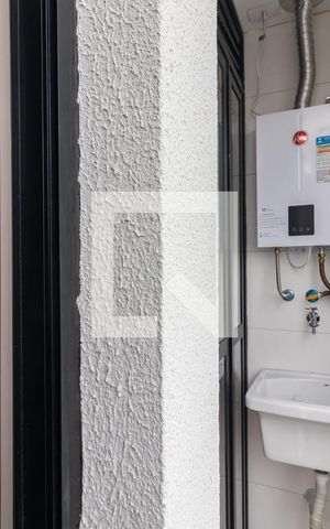 Apartamento à venda com 28m², 1 quarto e sem vagaVaranda e Área de Serviço