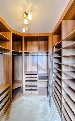 Apartamento para alugar com 176m², 2 quartos e 3 vagasSuíte 2 closet
