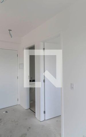 Apartamento à venda com 35m², 2 quartos e sem vaga Apartamento à venda com 35m², 2 quartos e sem vagaSala