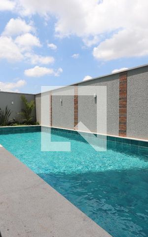Apartamento à venda com 37m², 2 quartos e sem vagaÁrea comum - Piscina