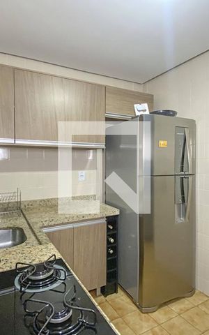 Apartamento para alugar com 60m², 3 quartos e sem vagaCozinha e Área de Serviço